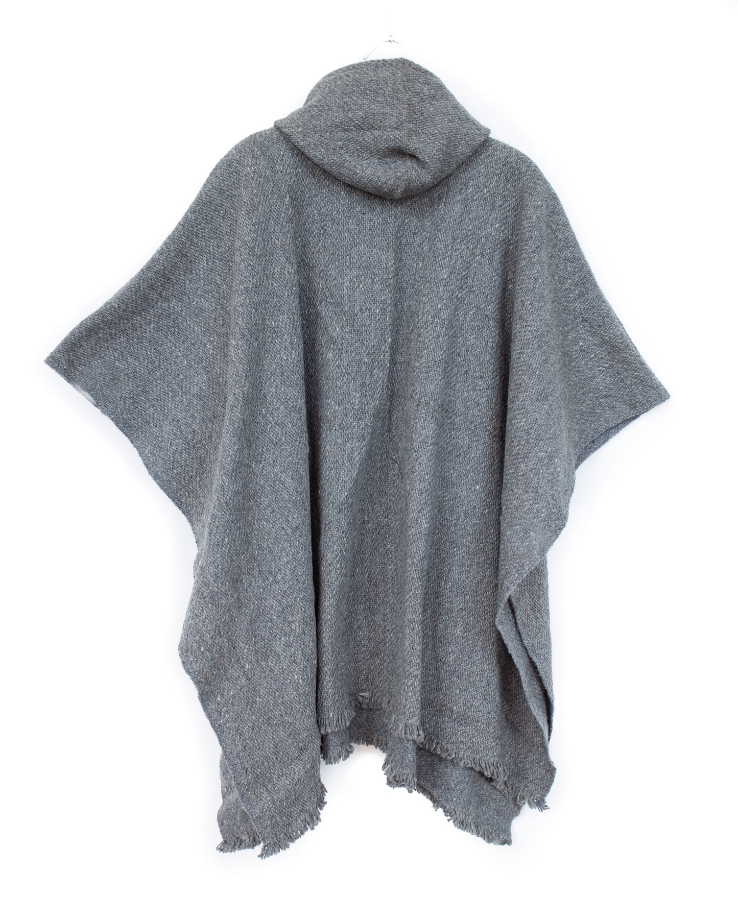 PONCHO CLÁSICO GRIS